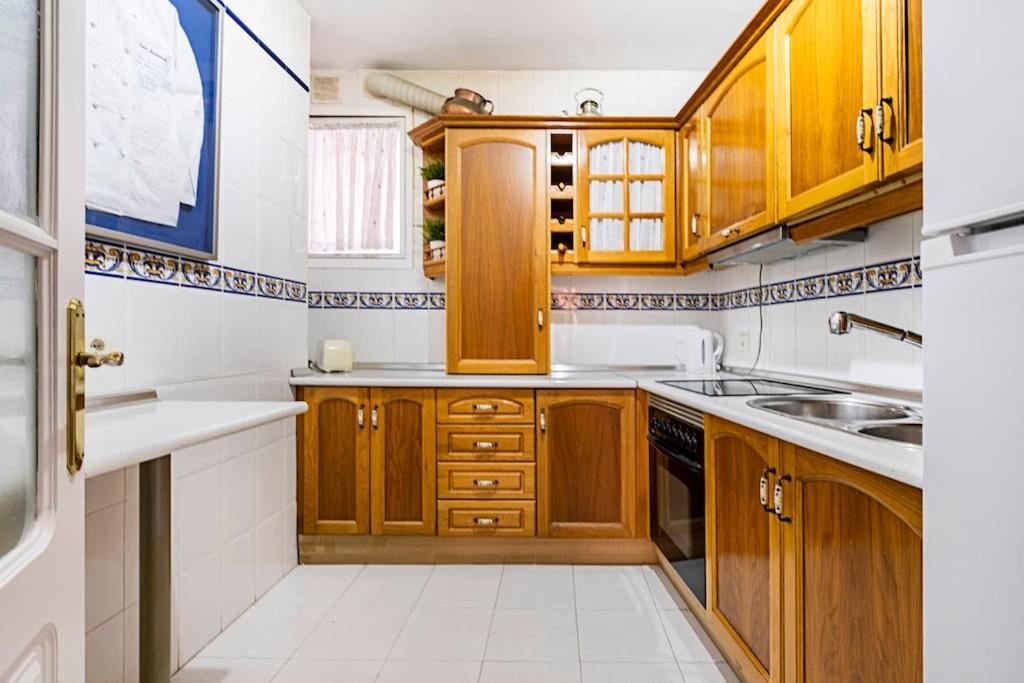 Centro Ferrandiz Parking Gratis Apartment Malaga Bagian luar foto